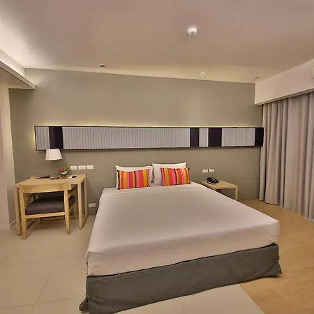 Hotel The Sun Xclusive 3*