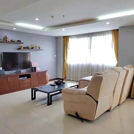Apartment Nova Atrium By Holiday Pattaya