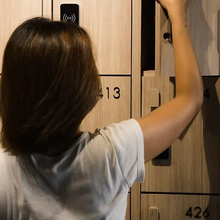 Nonze Capsule hotel 2*
