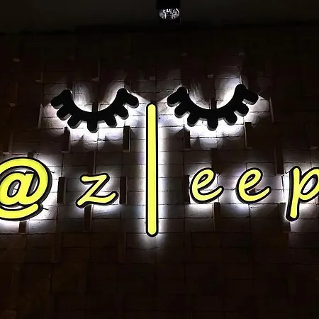 Asleep By Lantana Hostel