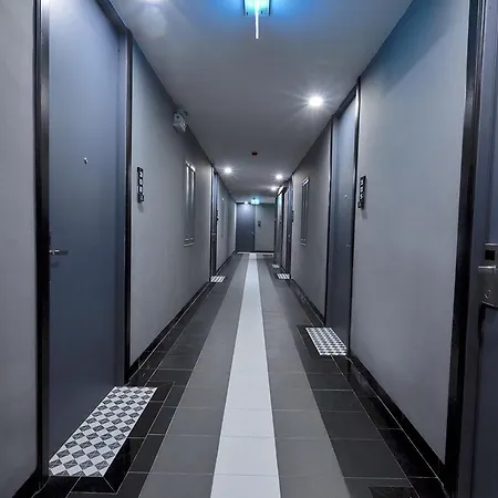 Chezzotel โรงแรม 4*