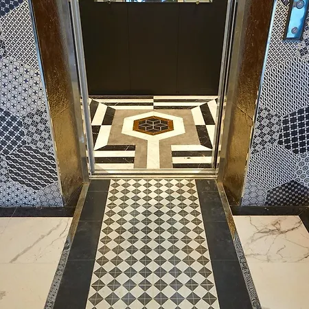โรงแรม Chezzotel 4*