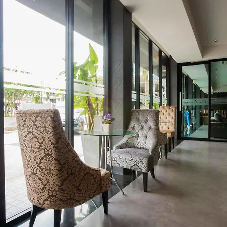 Place Serviced 3* Pattaya