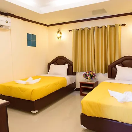 Honey House 3 Hotel 3*