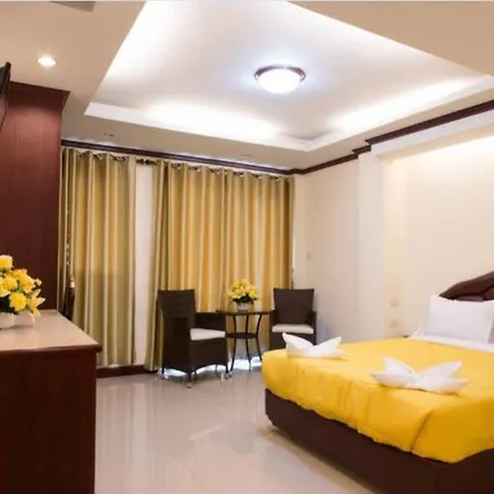 Hotel Honey House 3 3*