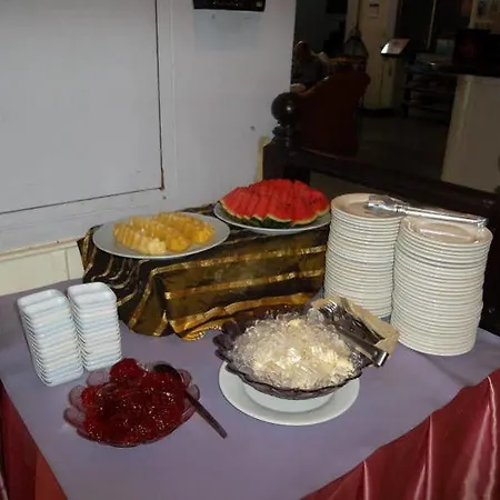 Sawasdee Hotel 2*