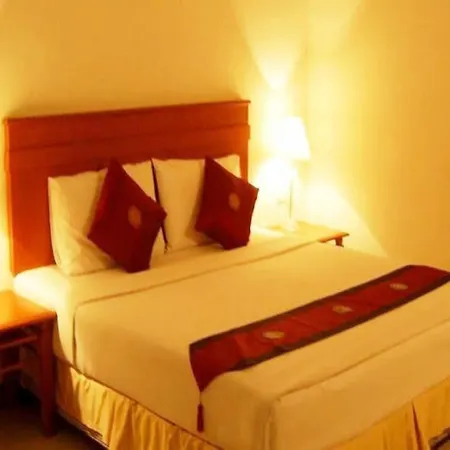 คราวน์พัทยาบีชโฮเทล 3* Pattaya