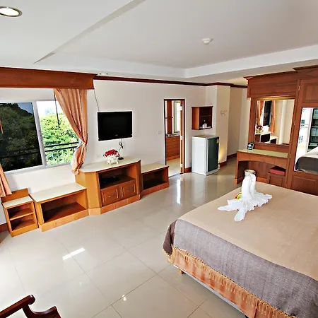 Lek Hotel Pattaya