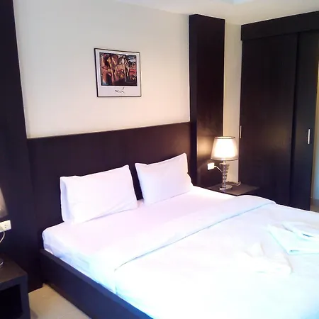 Hotel M Place 2*