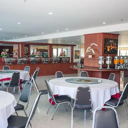 R-con Wongamat โรงแรม 4*