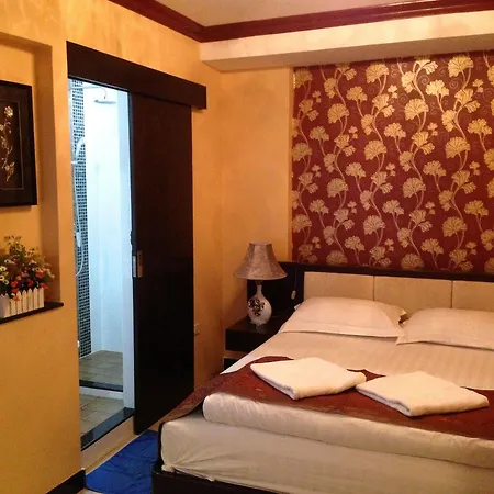 Katesiree Hotel 2*
