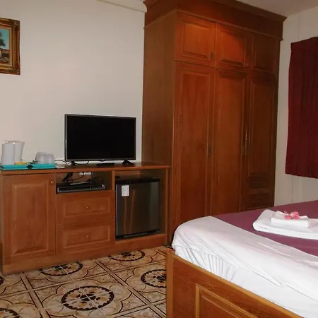 Chaiyapoon Guest house 2*