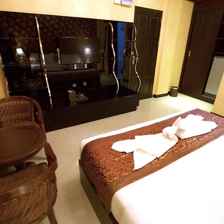 Katesiree Hotel 2*