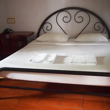 Hotel Little