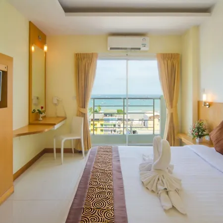 Eastiny Seven 3* Pattaya