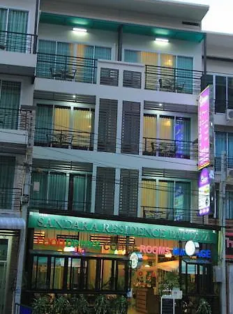 โรงแรม Oyo 146 Rivana Boutique By Sandara 3*