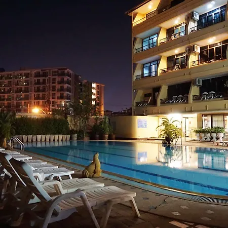 Suppamitr โรงแรม 3*