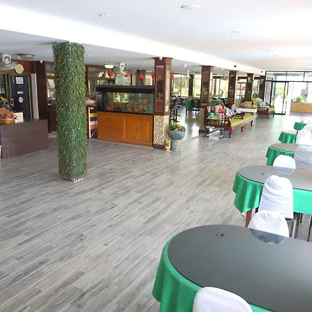 Suppamitr โรงแรม 3*