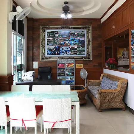 Arya Hotel 3*