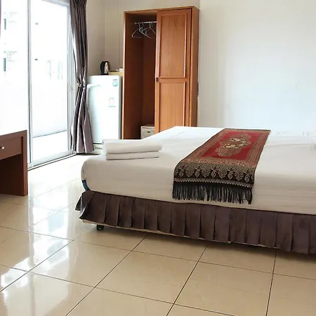 Arya Hotel