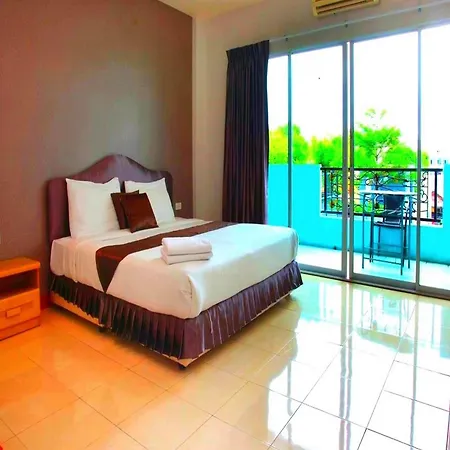Hotel Arya 3*