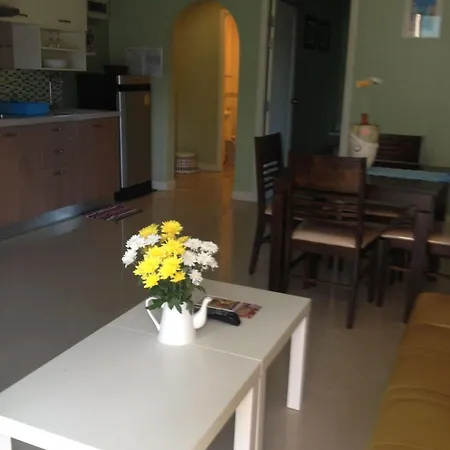 Yiasu Apartment