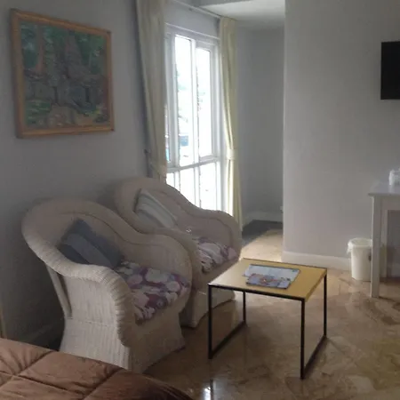 Apartment Yiasu *