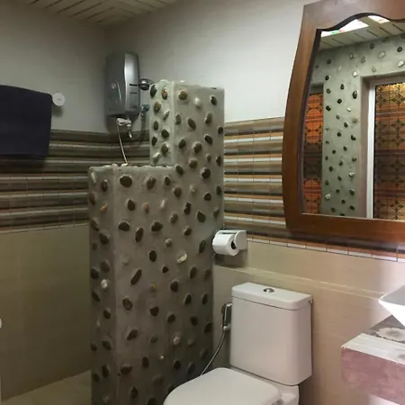 Wandee House โรงแรม