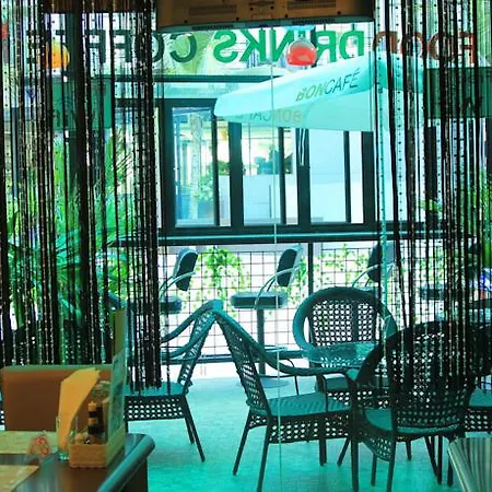 Oyo 146 Rivana Boutique By Sandara Pattaya
