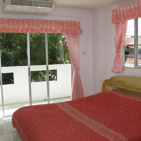 Paramita Apartment *