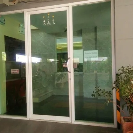 โรงแรม Pc Place 3*
