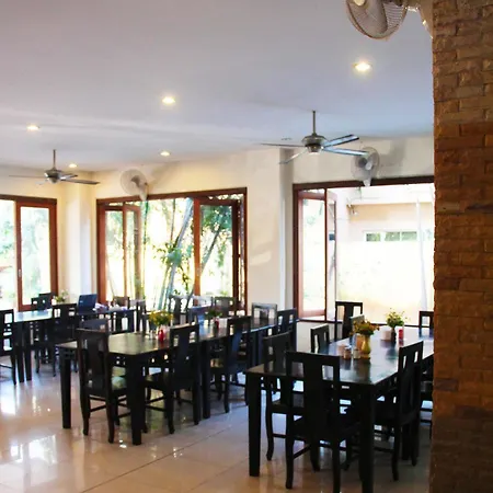 Royal Tycoon Place Hotel