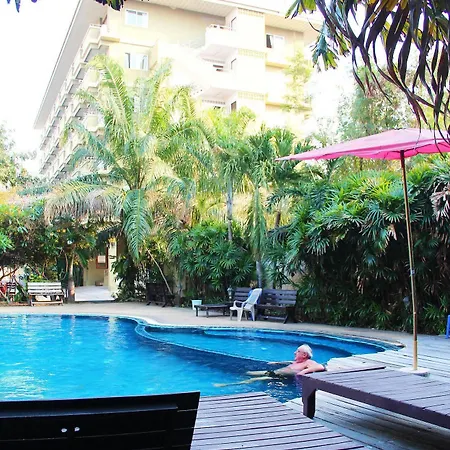 Royal Tycoon Place Hotel 3*