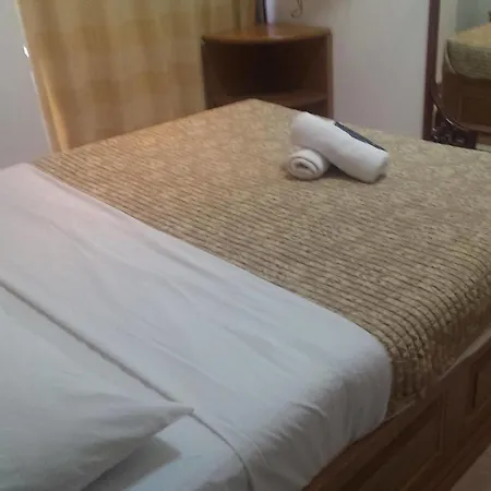 Hotel Max 2*