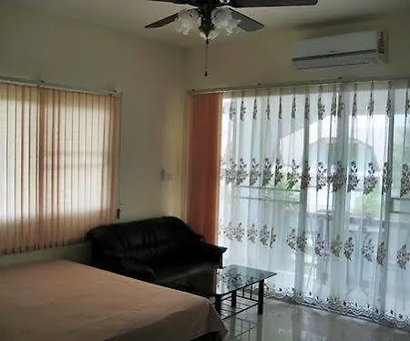 โรงแรม Oyo 824 Valida 2*