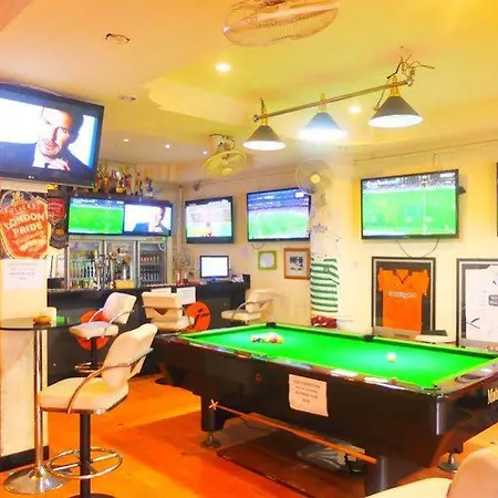 I Rovers Guest house
