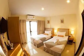 โรงแรม Babylon Palace 3*