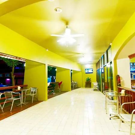 Peace โรงแรม 3*