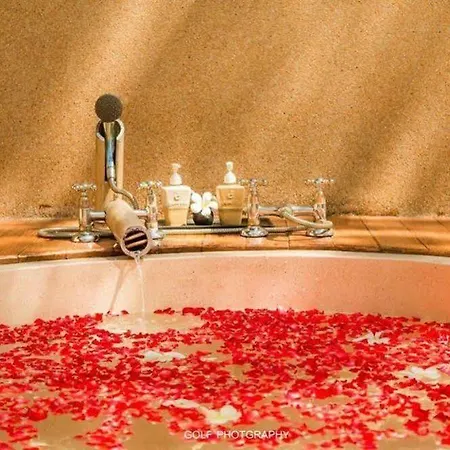 Chic+ Chill @eravana รีสอร์ท 4*