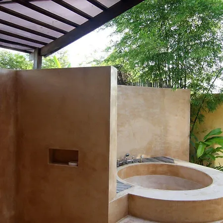 รีสอร์ท Chic+ Chill @eravana 4*
