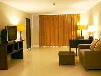 Summer Spring Hotel 3*