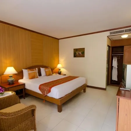 S Formally Sabai โรงแรม 3*