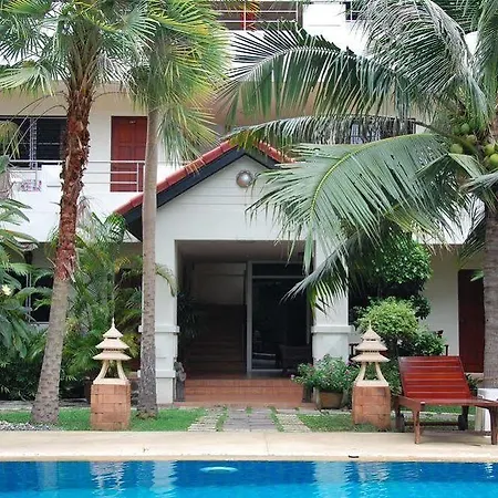 Sirikarn & Luxury 3* Pattaya