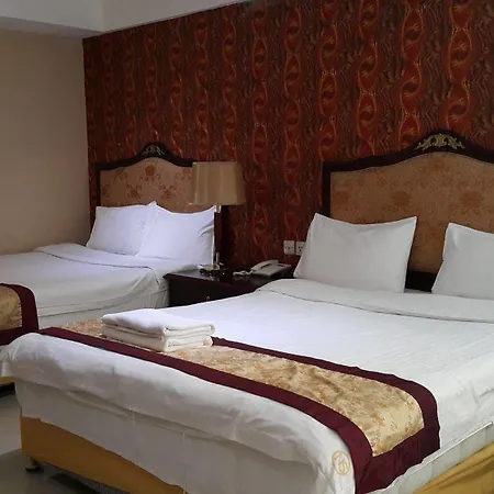 เดอะ พรีวี่ สวีทส์ 2* Pattaya