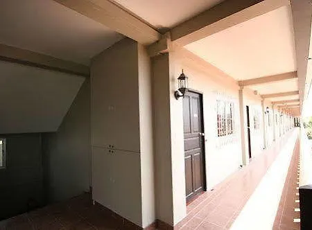 Ploen By Tolani โรงแรม Pattaya
