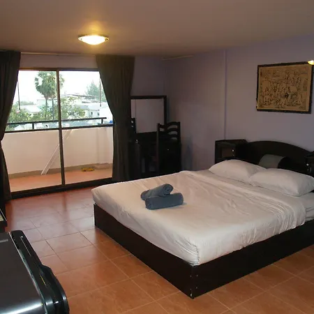 Oyo 963 Sunshine 2* Pattaya