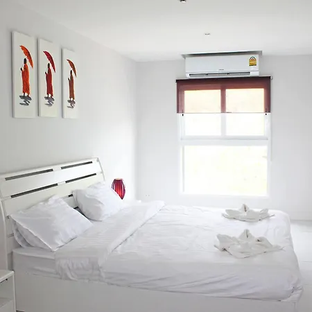 โรงแรม The Place Pratumnak By Sunny
