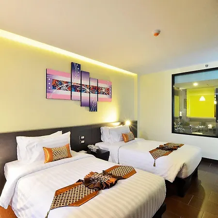 Lakkhana Poolside รีสอร์ท 4*