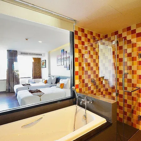 Lakkhana Poolside รีสอร์ท 4*