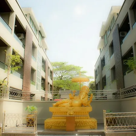 โรงแรม Double D Boutique 2*